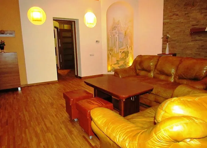 Aparthome Opera Theatre *